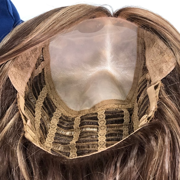 NWT Auburn Brown with Blonde Shoulder Length Wig - Picture 8 of 8